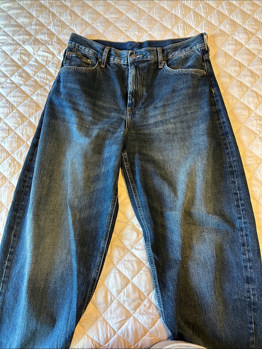 Classic Barrel Dark Blue Jeans